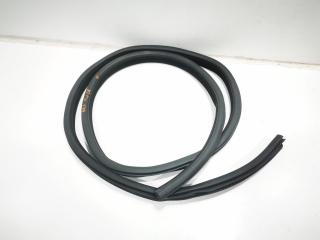 уплотнитель двери Land Rover Range Rover 4 поколение 2017, 4.4 л., дизель, АКПП, внедорожник 5 дв.