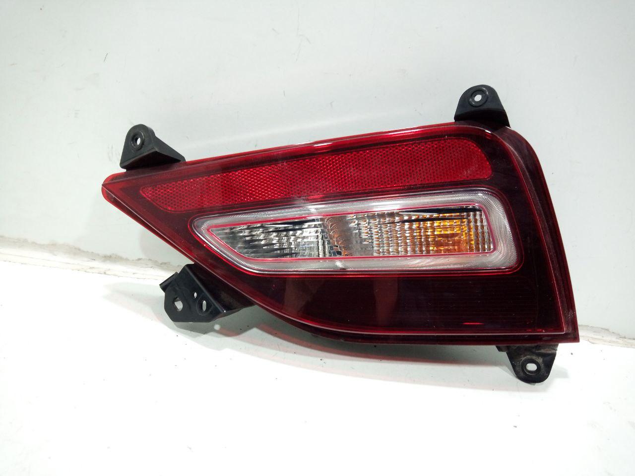 фонарь задний правый Hyundai Santa Fe 4 поколение 2020, 2.4 л., бензин, АКПП, внедорожник 5 дв., 92406-S1000, 92406-S1100 - фото №1