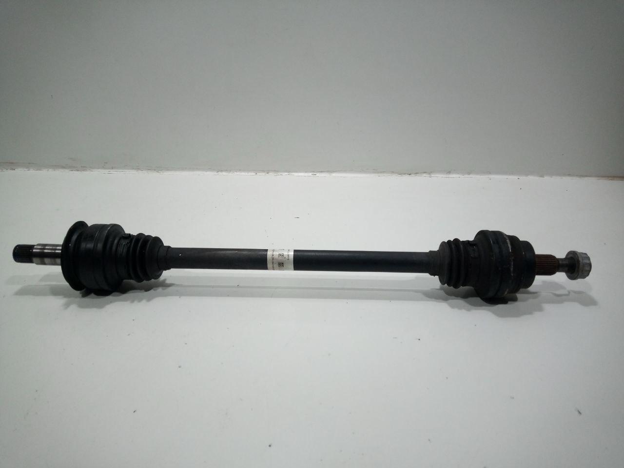 полуось задняя (приводной вал, ШРУС) Mercedes-Benz GLS-Класс X166 2019, 3.0 л., дизель, АКПП, внедорожник 5 дв., A16635011101 - фото №1
