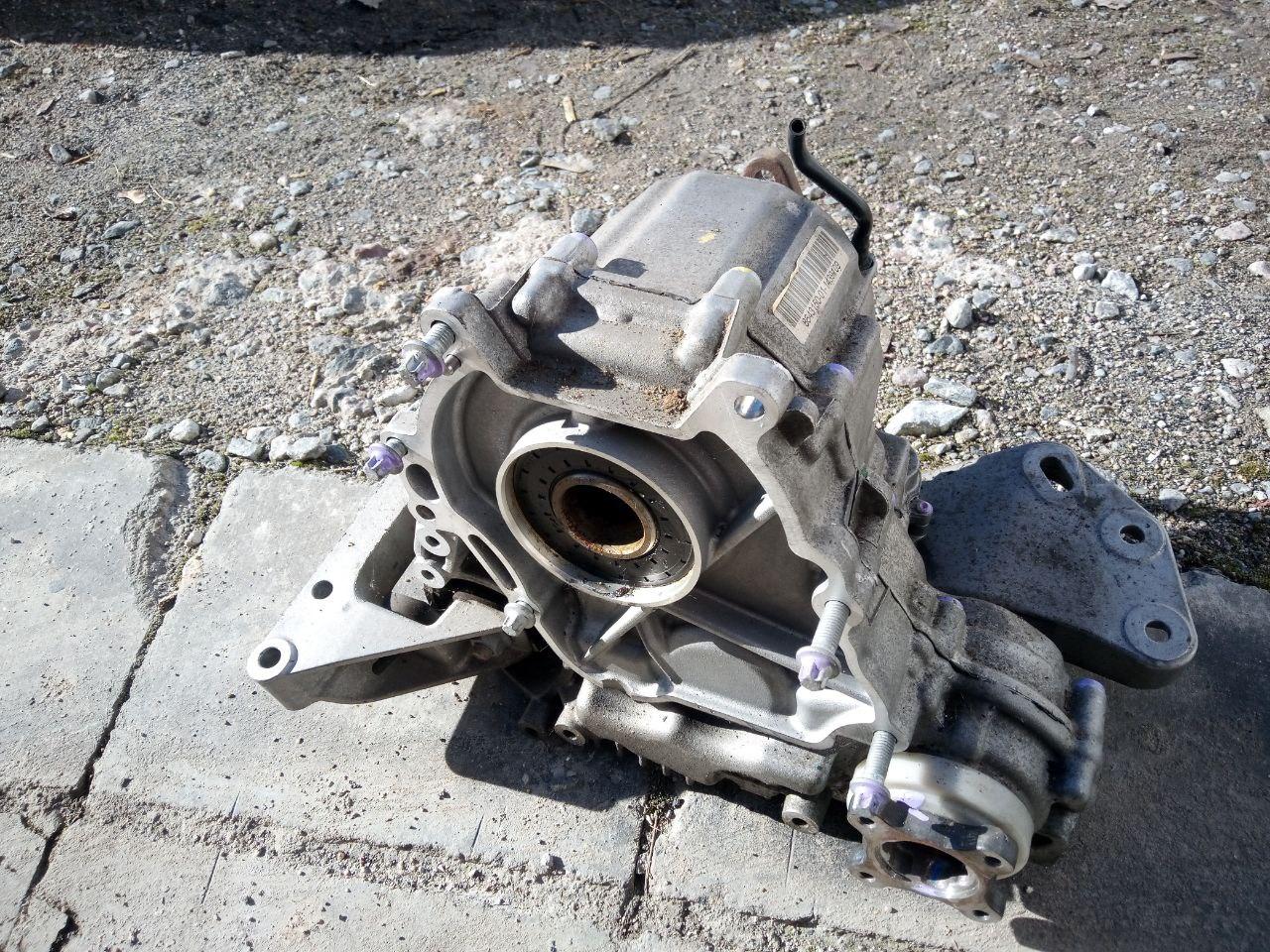 раздаточная коробка BMW 5 серия G30/G31 G30 2019, 2.0 л., дизель, 8643150 - фото №1