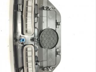 пластик Land Rover Range Rover Velar 1 поколение 2020, 2.0 л., дизель, J8A2-04454-AB