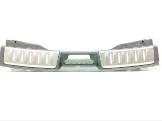 накладка внутренняя на заднюю панель кузова Jaguar F-Pace 1 поколение 2018, 2.0 л., дизель, HK83-406A64-AD