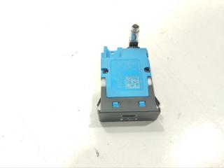 разъем AUX / USB BMW X3 G01 2020, 2.0 л., B47 D20 B, дизель, АКПП, внедорожник 5 дв., 8711939