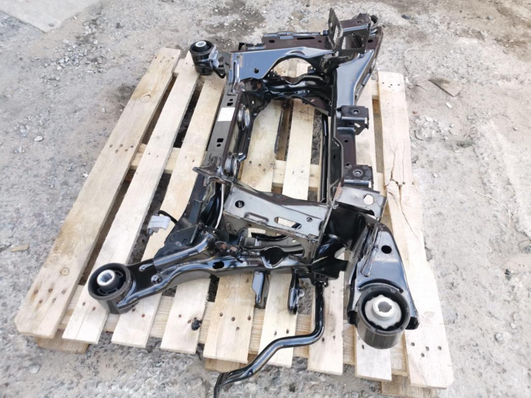 балка подвески задняя Jaguar F-Pace 1 поколение 2018, 3.0 л., бензин, АКПП, внедорожник 5 дв., HK83-5K091-AG - фото №1