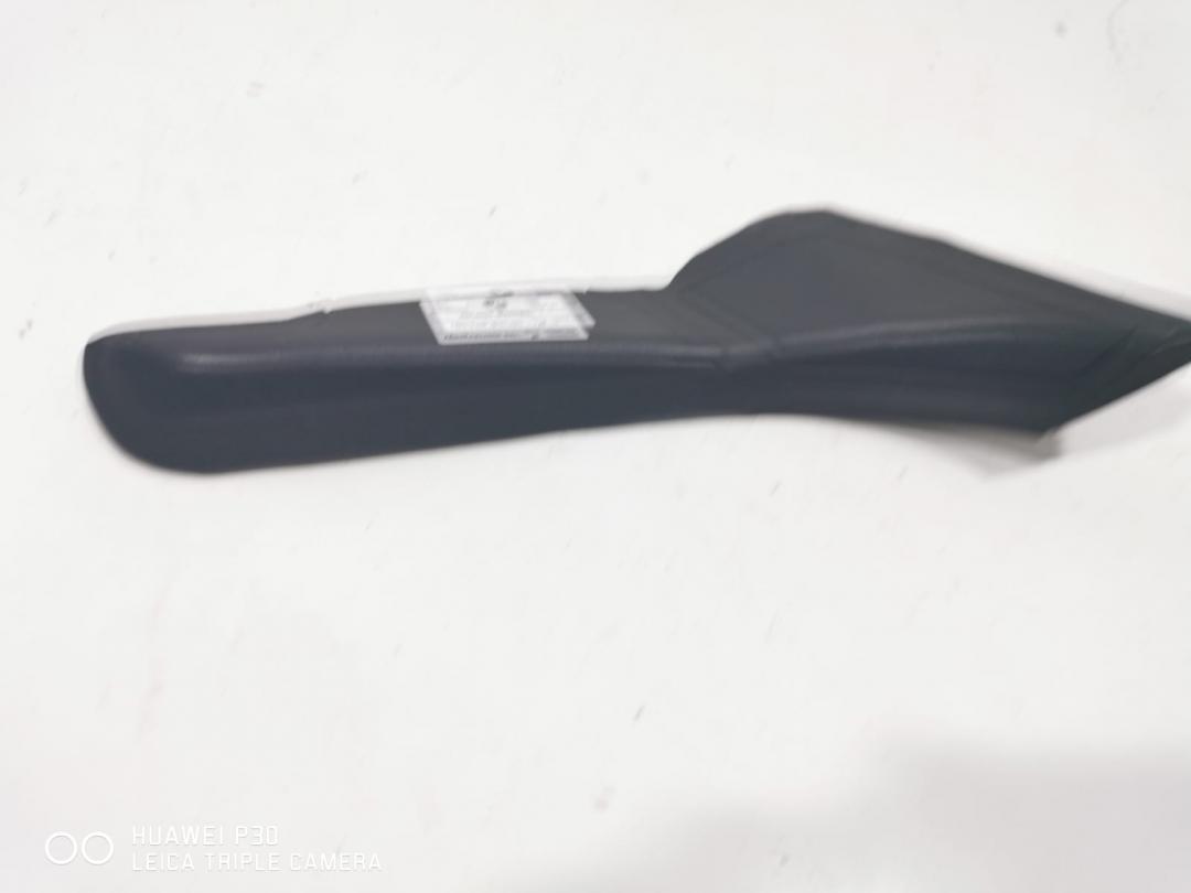 ус под фонарь правый BMW 5 серия G30/G31 2018, 3.0 л., дизель, АКПП, седан, 63217382960 - фото №1