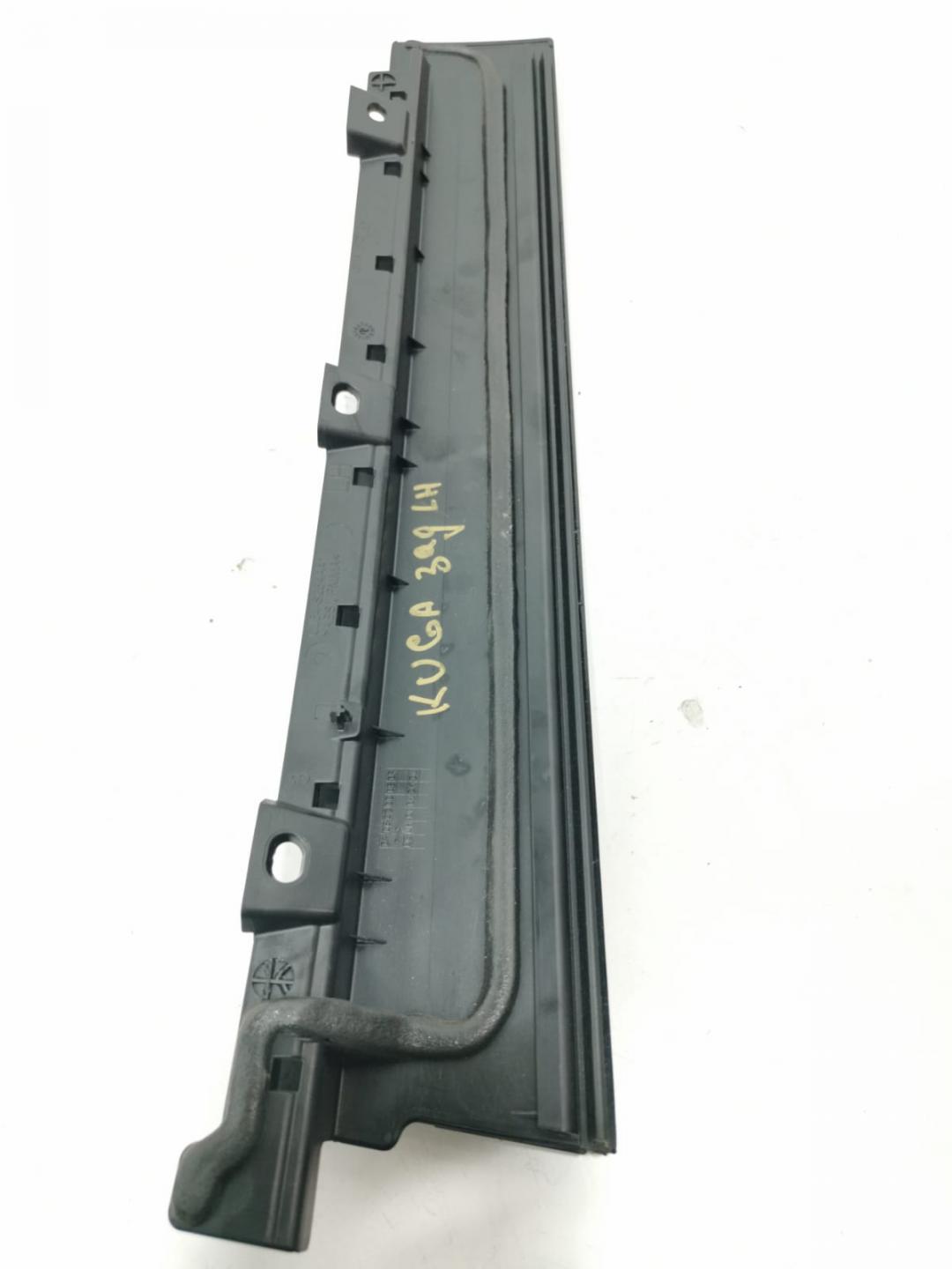 молдинг двери задней левой Ford Kuga 2 поколение 2018, 1.6 л., дизель, АКПП, внедорожник 5 дв. - фото №1