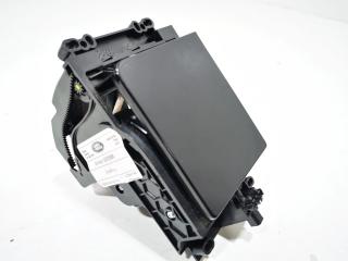 подстаканник Land Rover Range Rover Velar 1 поколение 2020, 2.0 л., 204DTD, дизель, АКПП, внедорожник 5 дв., LR091646