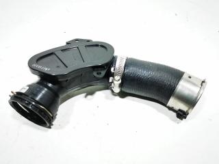 патрубок интеркулера Land Rover Discovery 5 поколение 2020, 3.0 л., 306DT, дизель, АКПП, внедорожник 5 дв., GJ32-6C780-AA