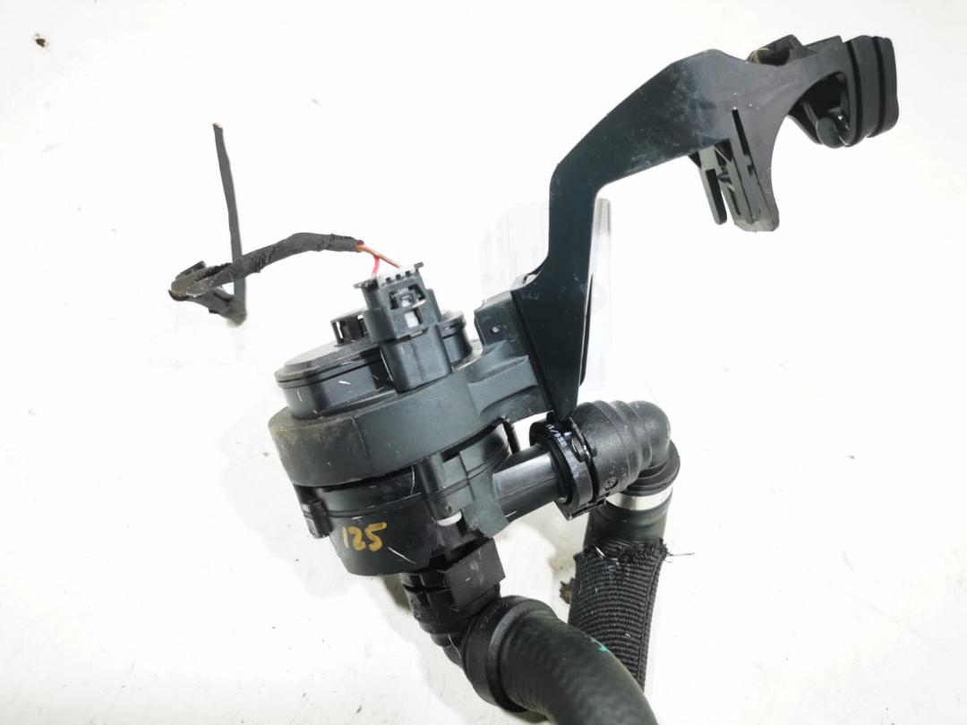 насос антифриза дополнительный BMW 5 серия G30/G31 2018, 2.0 л., бензин, АКПП, седан, 64219372723 - фото №1