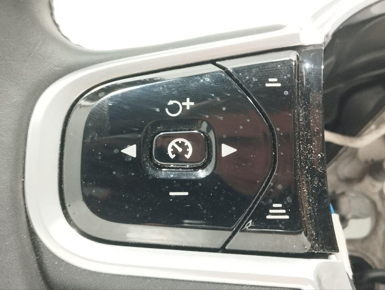 руль Volvo XC90 2 поколение 2019, АКПП, внедорожник 5 дв. - фото №1