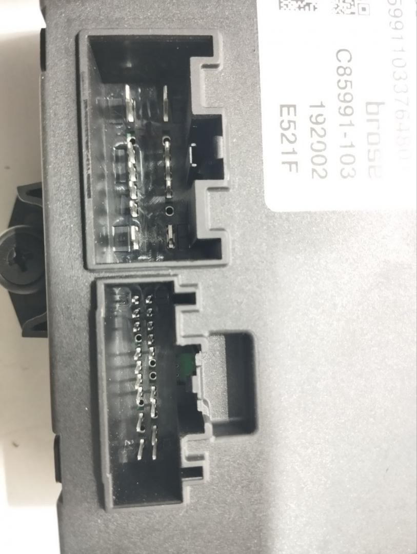 блок управления крышкой багажника Jaguar E-Pace 1 поколение 2020, 2.0 л., бензин, АКПП, внедорожник 5 дв., J9C314B673AE - фото №1