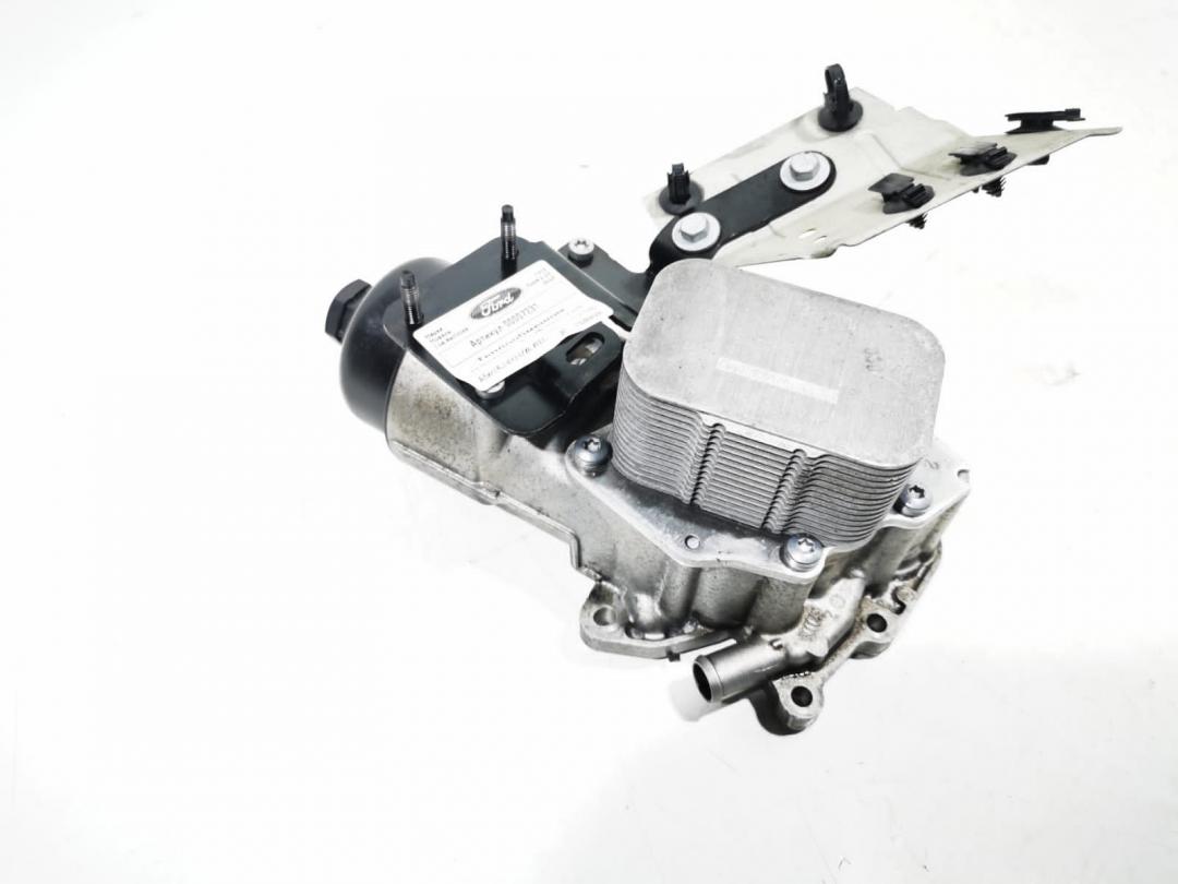теплообменник масляного фильтра Ford Kuga 2 поколение 2018, 1.5 л., дизель, АКПП, внедорожник 5 дв. - фото №1