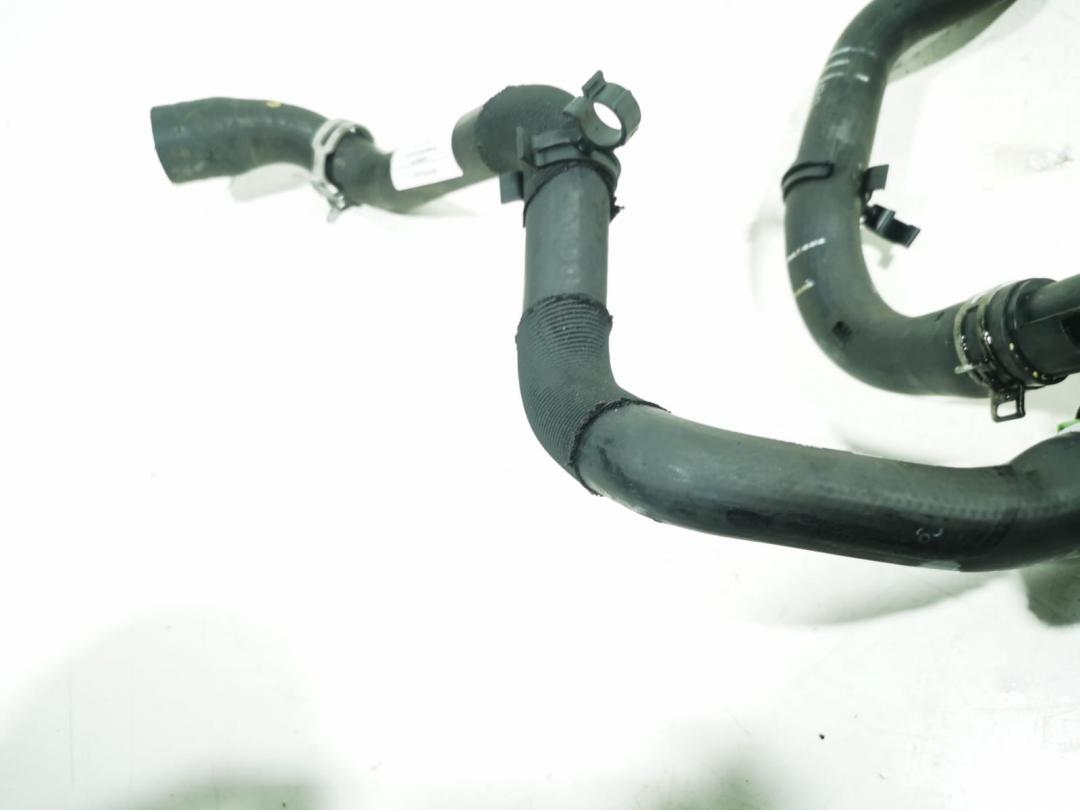 патрубок (трубопровод, шланг) Ford Kuga 2 поколение 2018, 1.5 л., дизель, АКПП, внедорожник 5 дв. - фото №1