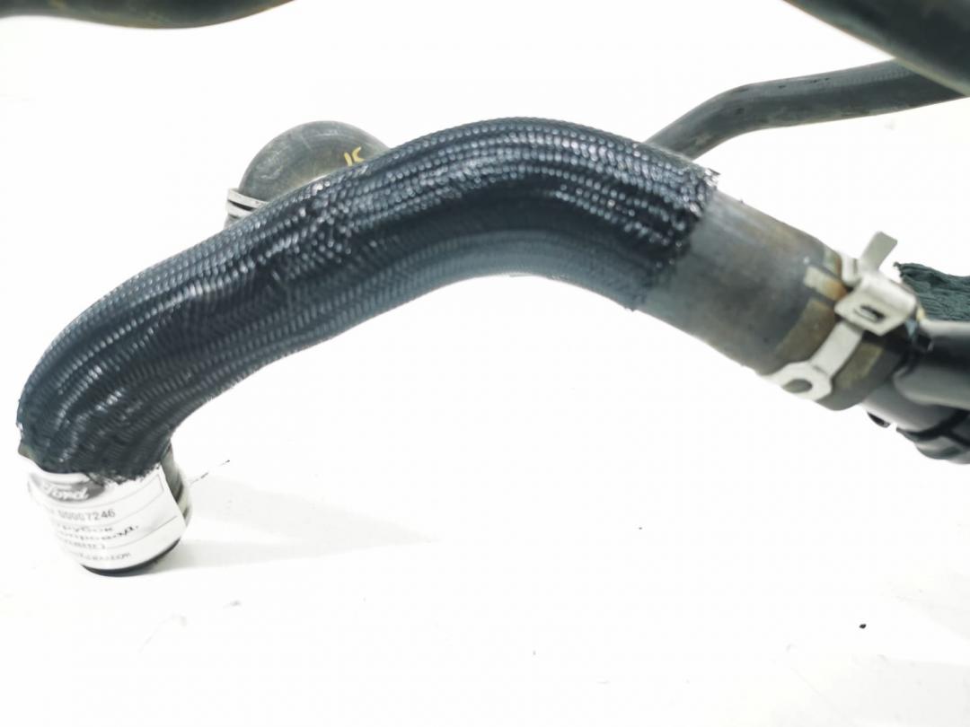 патрубок (трубопровод, шланг) Ford Kuga 2 поколение 2018, 1.5 л., дизель, АКПП, внедорожник 5 дв. - фото №1