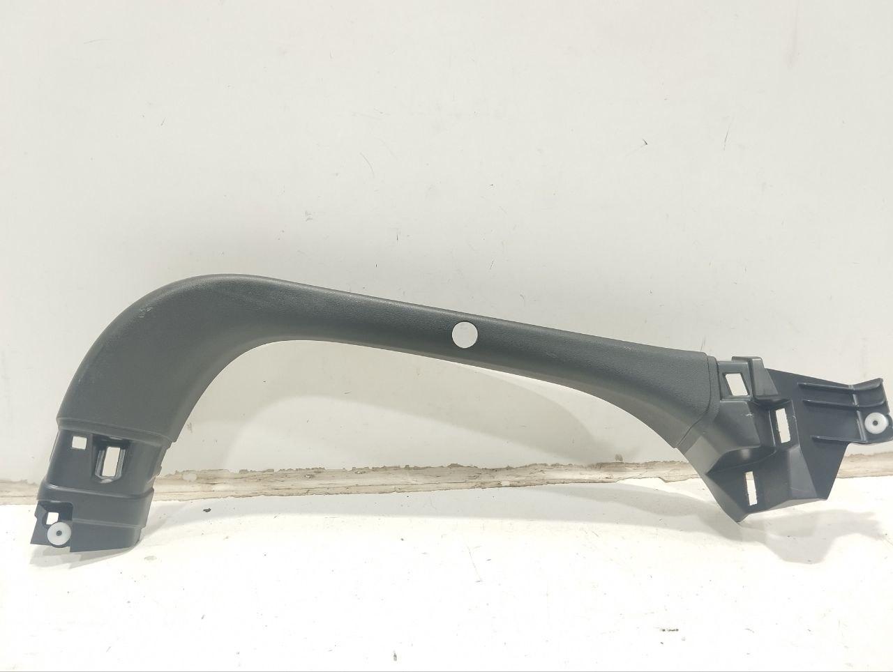 обшивка крышки багажника Jaguar E-Pace 1 поколение 2020, 2.0 л., бензин, АКПП, внедорожник 5 дв., J9C344251 - фото №1