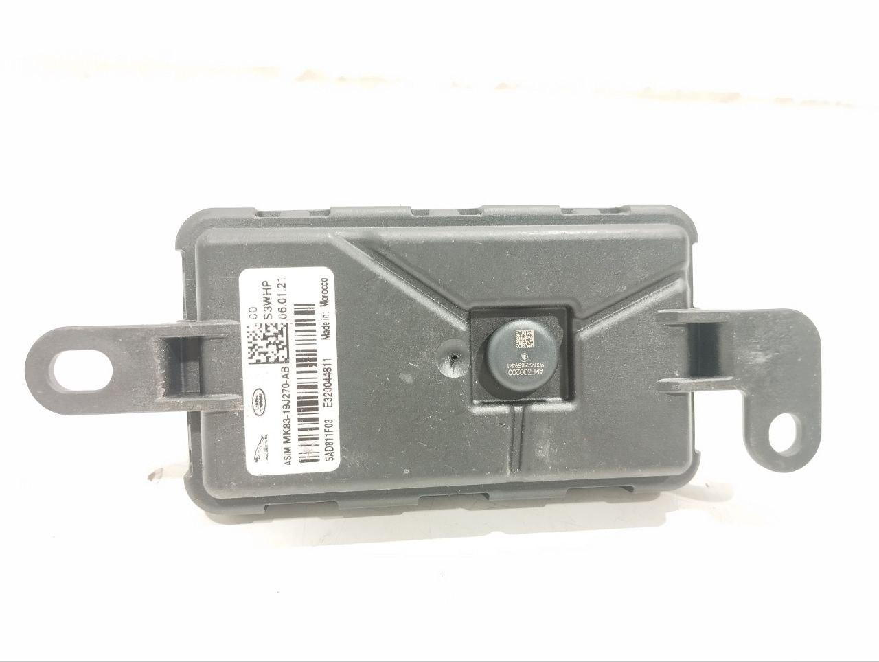 усилитель музыкальный Land Rover Range Rover Velar 1 поколение 2022, 2.0 л., дизель, MK8319J270AB - фото №1