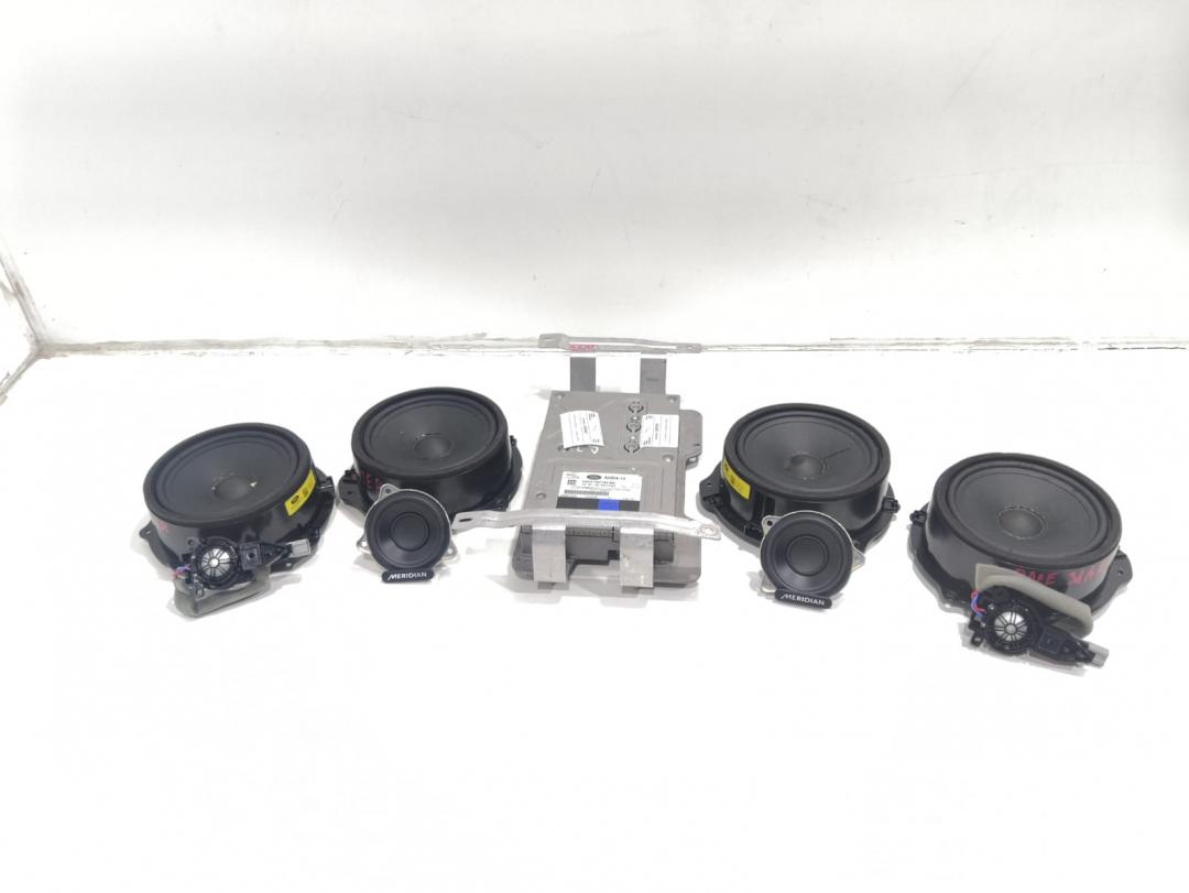 комплект акустики Jaguar F-Pace 1 поколение 2020, 3.0 л., бензин, АКПП, внедорожник 5 дв. - фото №1