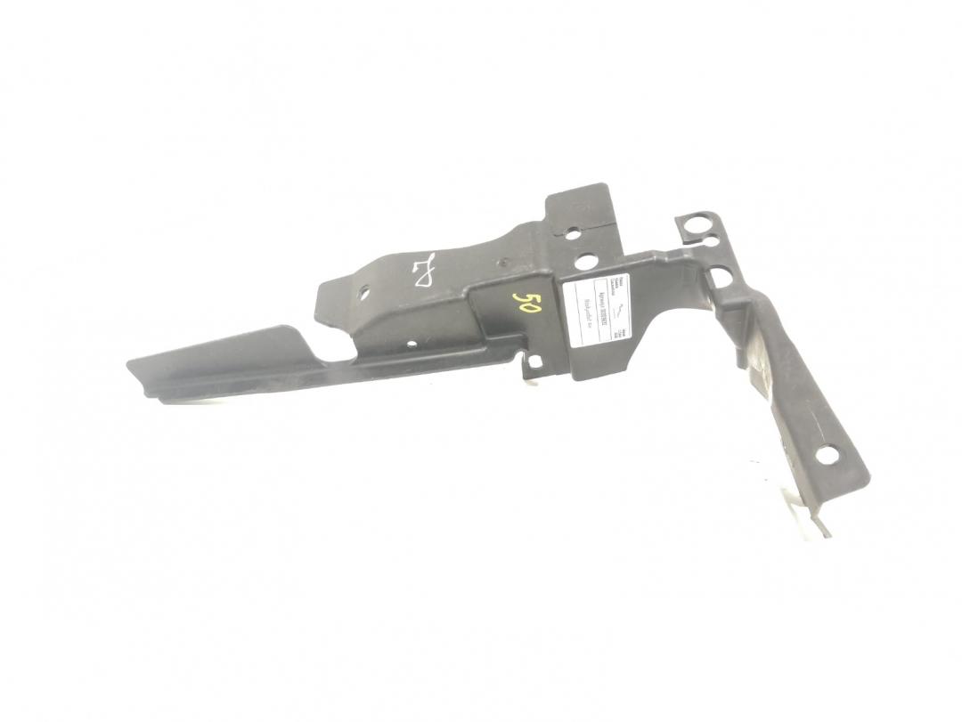 воздуховод Jaguar F-Pace 1 поколение 2020, 3.0 л., бензин, АКПП, внедорожник 5 дв., HK83001A04AC - фото №1