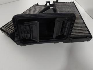 корпус салонного фильтра BMW X6 F16 2018, 3.0 л., дизель, АКПП, внедорожник 5 дв.