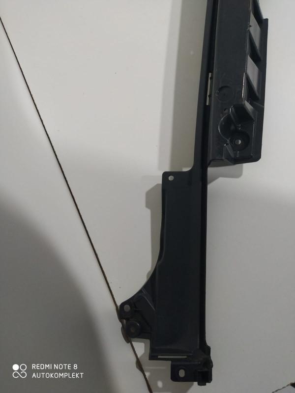 крепление бампера Land Rover Range Rover 4 поколение 2015, 3.0 л., дизель, АКПП, внедорожник 5 дв., CK5217B861AC - фото №1