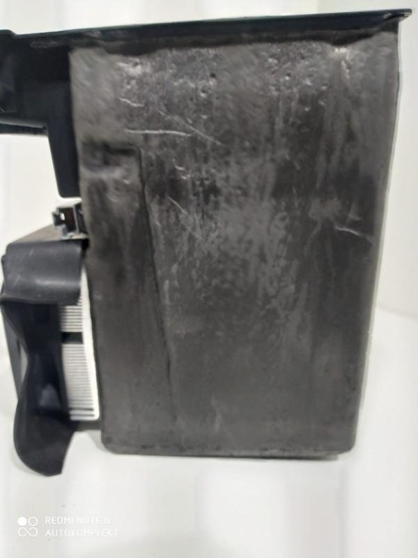 холодильная установка Land Rover Range Rover 4 поколение 2015, 3.0 л., дизель, АКПП, внедорожник 5 дв. - фото №1