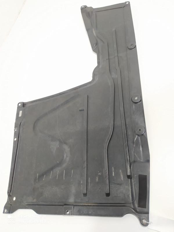 защита днища BMW 4 серия F32/F33/F36 2015, 3.0 л., бензин, АКПП, купе, 7241831 - фото №1