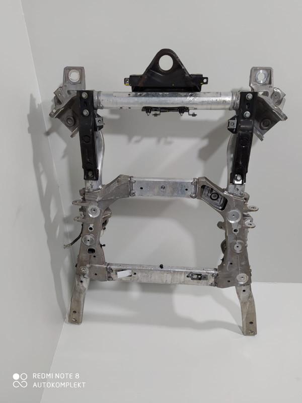 балка подвески передняя (подрамник) Land Rover Range Rover 4 поколение 2015, 3.0 л., дизель, АКПП, внедорожник 5 дв., CPLA5C145AP, LR085157, LR072570 - фото №1