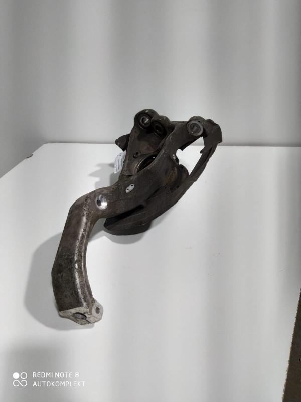 кулак поворотный правый BMW X6 F16 2018, 3.0 л., дизель, АКПП, внедорожник 5 дв., 31216869870 - фото №1