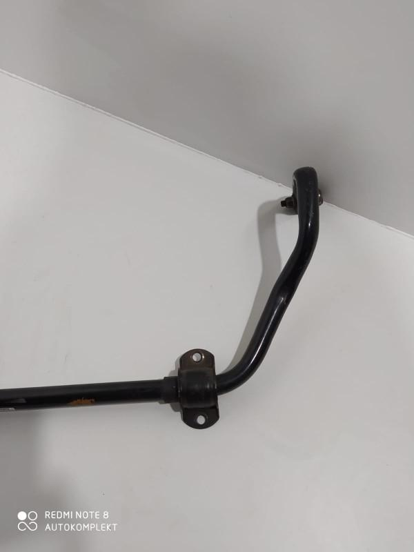 стабилизатор подвески (поперечной устойчивости) Land Rover Range Rover 4 поколение 2015, 3.0 л., дизель, АКПП, внедорожник 5 дв., DPLA5482AA - фото №1