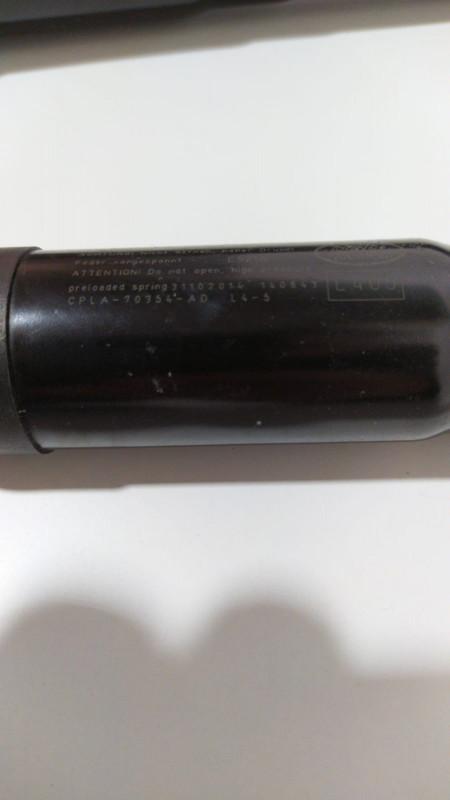 амортизатор крышки багажника (3-5 двери) Land Rover Range Rover 4 поколение 2015, 3.0 л., дизель, АКПП, внедорожник 5 дв., CPLA70354AD - фото №1