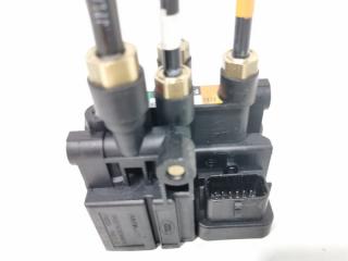 блок клапанов пневмоподвески Land Rover Range Rover Sport 2 поколение [рестайлинг] 2020, 2.0 л., гибрид, АКПП, внедорожник 5 дв., JK6201820AF