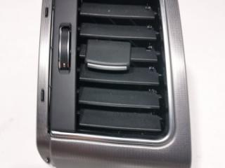 дефлектор обдува салона Land Rover Range Rover Sport 2 поколение [рестайлинг] 2020, 2.0 л., гибрид, АКПП, внедорожник 5 дв., DK62046B31AC