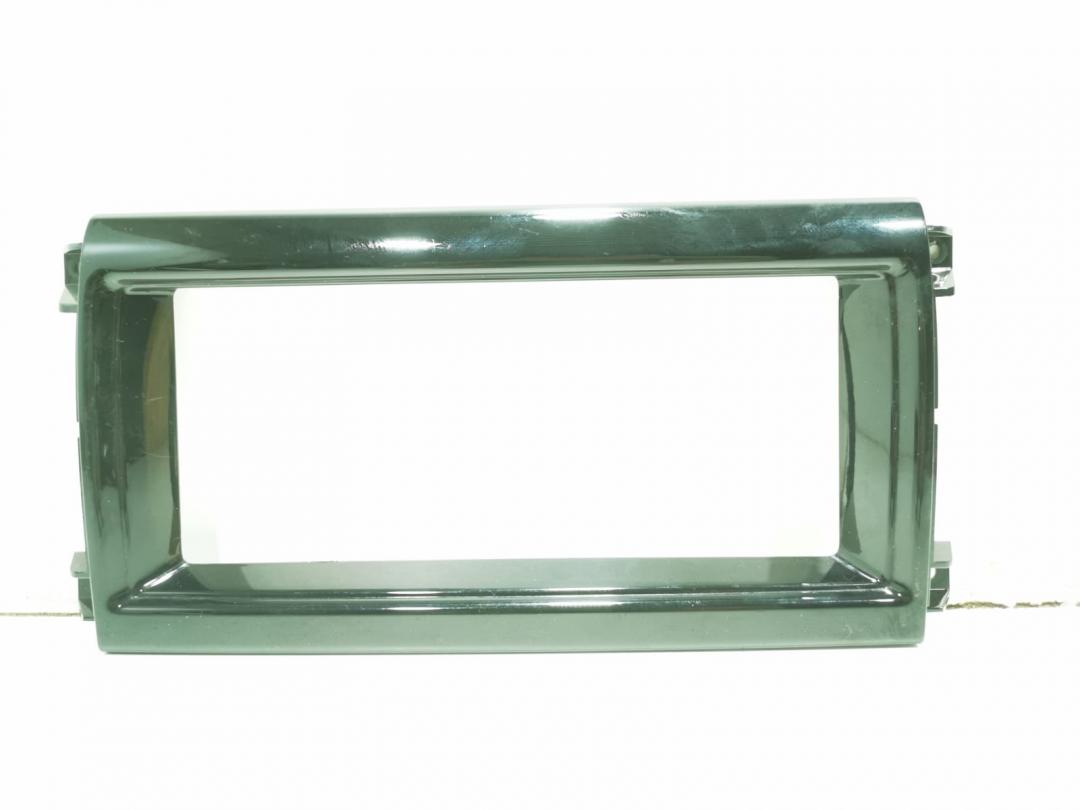 накладка на торпедо (консоль) Land Rover Discovery 5 поколение 2018, 3.0 л., дизель, АКПП, внедорожник 5 дв., HY32047A04A - фото №1