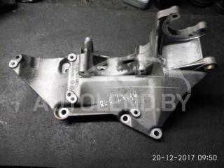 кронштейн (крепление) Renault Laguna 2 поколение 2002, 1.8 л., бензин, МКПП, хетчбэк 5 дв.