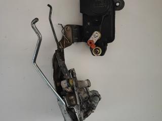 замок двери задней левой Mitsubishi Space Wagon 2 поколение (Typ N30/N40) 1997, 2.0 л., дизель, МКПП, минивэн