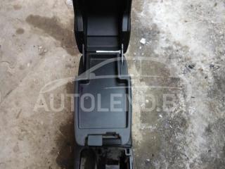 подлокотник Mitsubishi Outlander 1 поколение 2003, 2.0 л., бензин, МКПП, минивэн