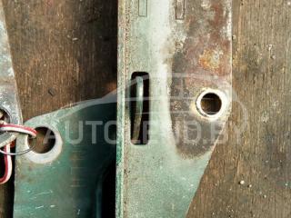 петля капота левая Nissan Almera N15 1998, 1.4 л., бензин, МКПП, хетчбэк 5 дв.