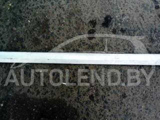молдинг двери передней правой Volkswagen Passat B4 1995, 1.9 л., дизель, МКПП, седан