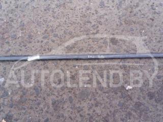 молдинг двери передней правой Renault Megane 2 поколение 2004, 1.5 л., дизель, МКПП, хетчбэк 5 дв.