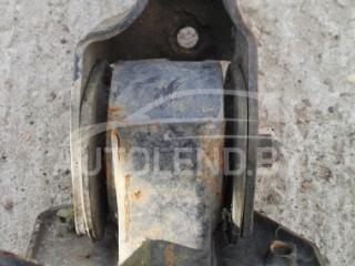 подушка крепления КПП Mitsubishi Galant 6 поколение 1991, 2.0 л., бензин, МКПП, хетчбэк 5 дв.