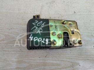 замок двери передней правой Peugeot 206 1 поколение 1998, 1.4 л., бензин, МКПП, хетчбэк 5 дв.