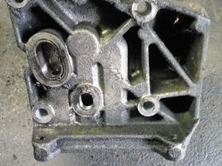 кронштейн масляного фильтра Ford Galaxy 2 поколение 2007, 1.8 л., дизель, МКПП, минивэн, 4M5Q-6B624-B