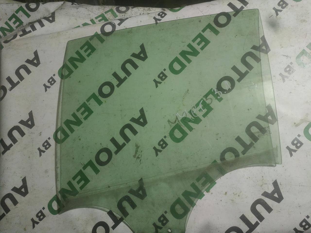 стекло двери задней левой Renault Megane 2 поколение 2003, 1.5 л., дизель, МКПП, универсал - фото №1