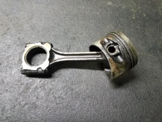 поршень Nissan Primera P10 1994, 1.6 л., бензин, МКПП, хетчбэк 5 дв.