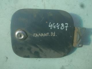 лючок топливного бака Mitsubishi Galant 6 поколение 1991, 1.8 л., бензин, МКПП, хетчбэк 5 дв.