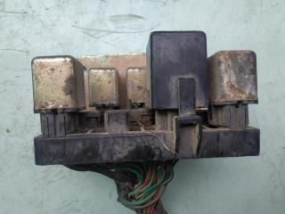 блок реле Hyundai Lantra J1 1992, 1.6 л., бензин, МКПП, седан, 9522021200