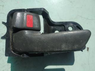 ручка внутренняя передняя левая Toyota Carina E 1 поколение 1996, 1.6 л., бензин, МКПП, хетчбэк 5 дв., 6927420040