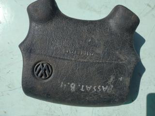 подушка безопасности коленная Volkswagen Passat B4 1994, 1.9 л., дизель, МКПП, седан