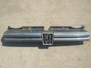 решетка радиатора Peugeot 605 1 поколение 1990, 2.0 л., бензин, МКПП, седан, 50-767-001