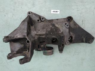кронштейн (крепление) Renault Trafic 2 поколение 2003, 1.9 л., дизель, МКПП, минивэн, 8200183234